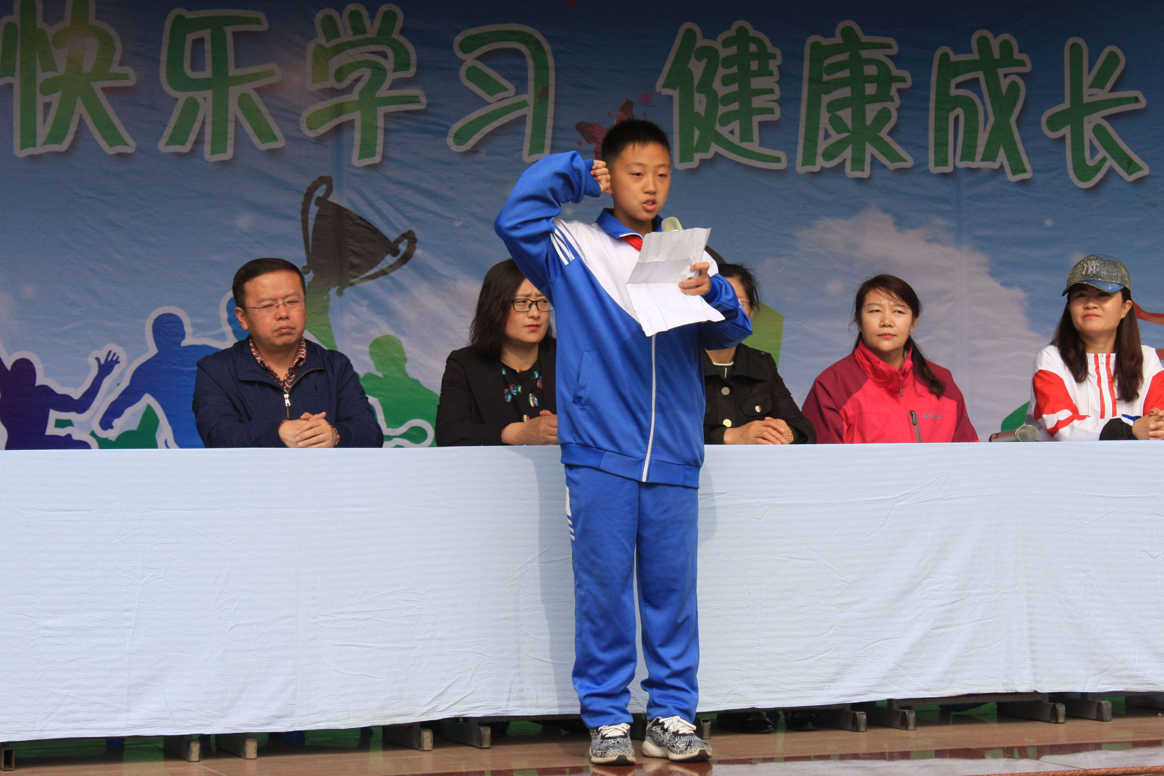 jiuyou-乒乓球公开赛，燕赵铁骑队与岭东海豚队强势横扫，VAR改判成焦点！赛场纪律更严谨的简单介绍